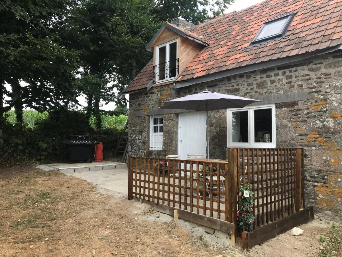 Ferme De Noyes Cottage Sourdeval Dış mekan fotoğraf