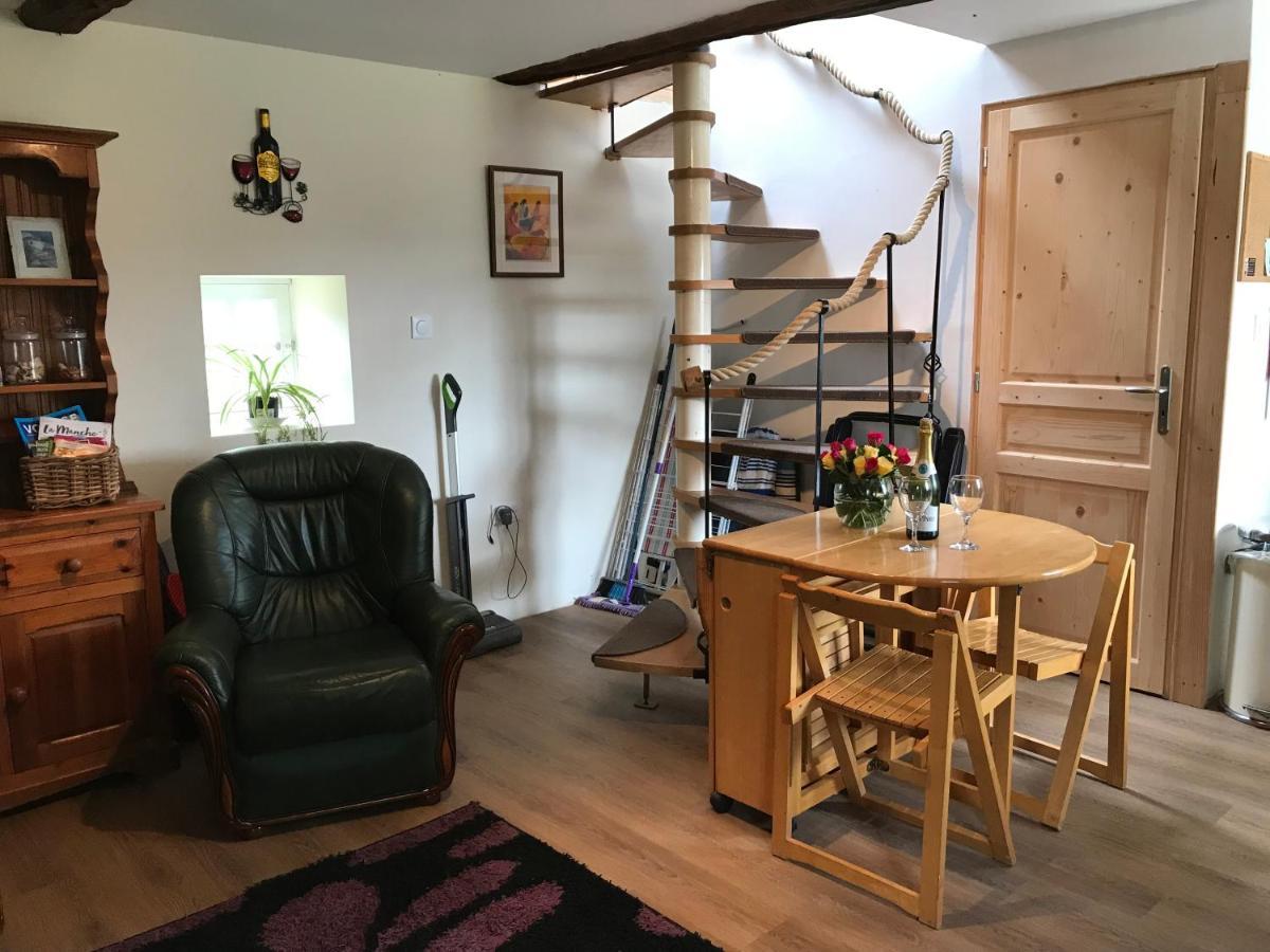 Ferme De Noyes Cottage Sourdeval Dış mekan fotoğraf